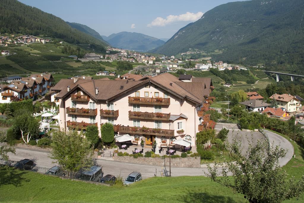 Hotel Michela Malè Esterno foto