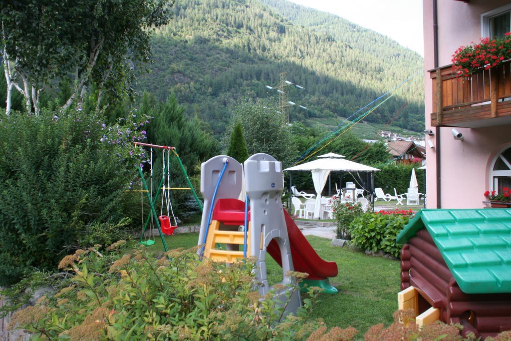 Hotel Michela Malè Esterno foto