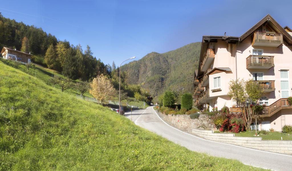 Hotel Michela Malè Esterno foto
