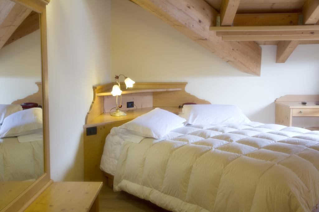 Hotel Michela Malè Esterno foto