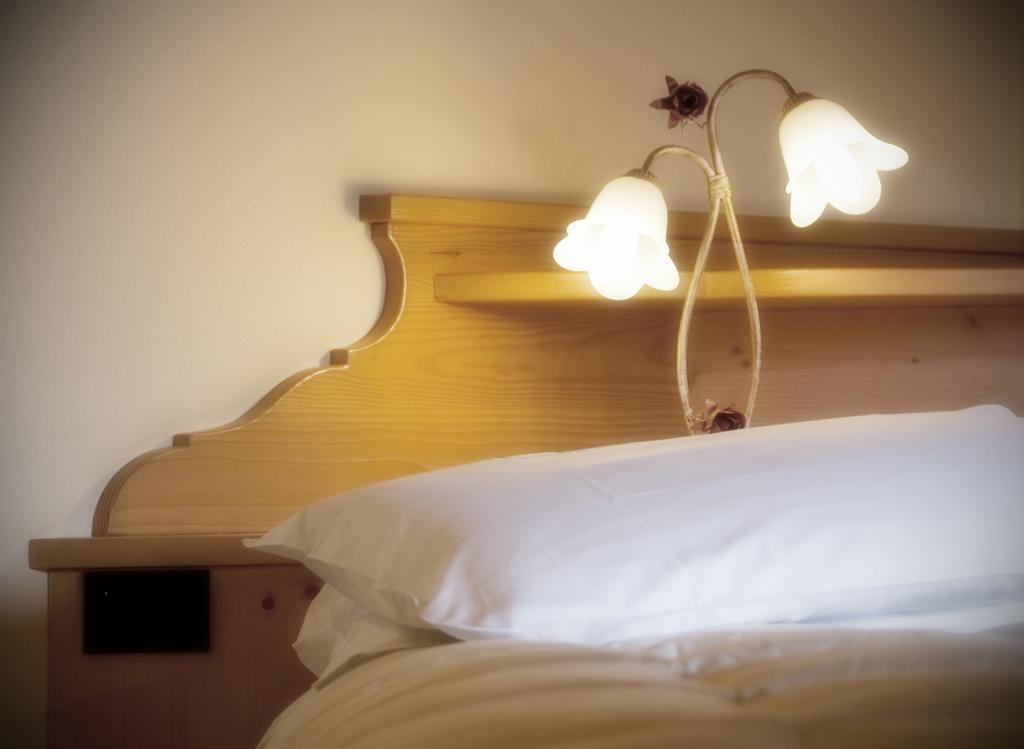Hotel Michela Malè Esterno foto